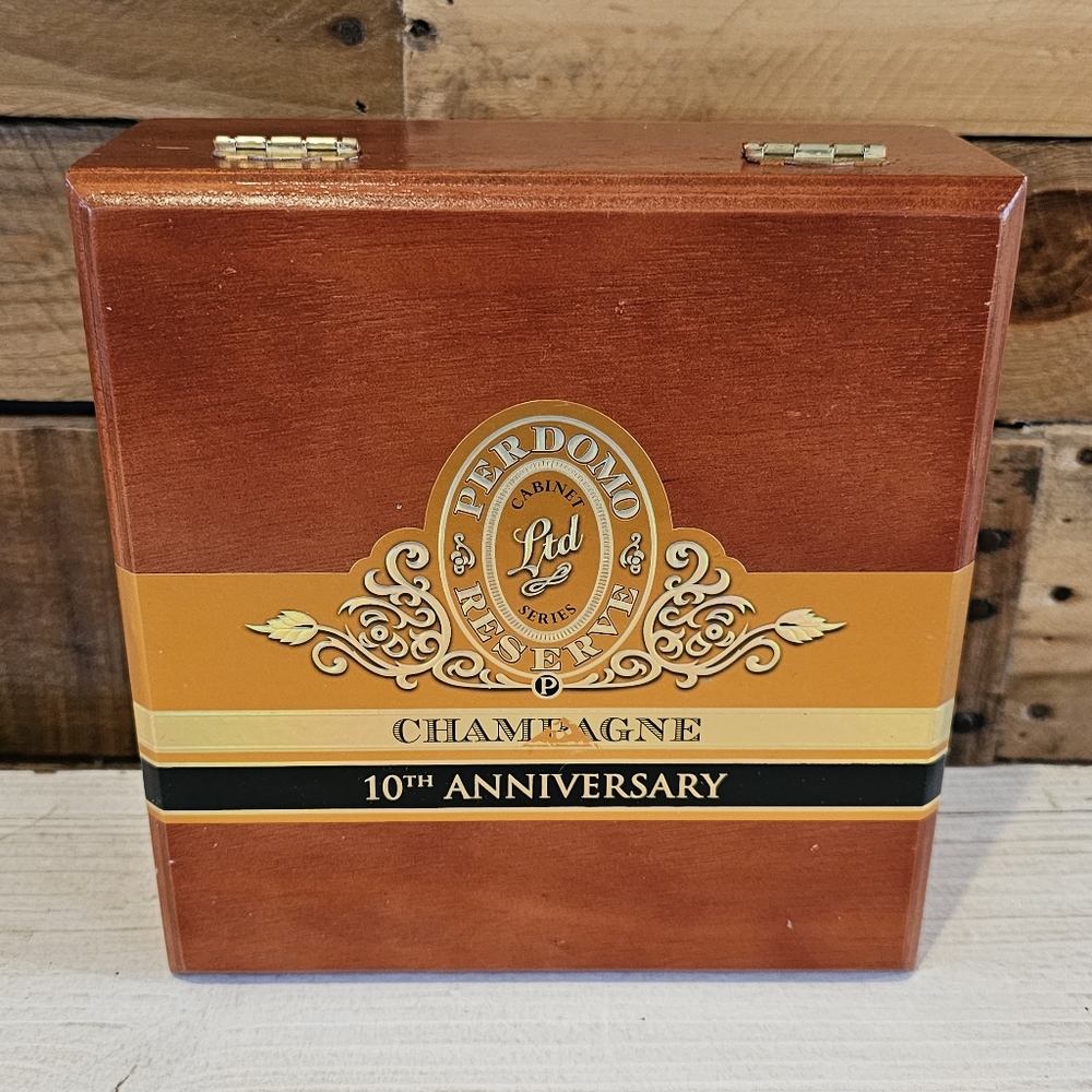 Set of Three wooden Nicaraguan cigar boxes - Picture 4 of 16